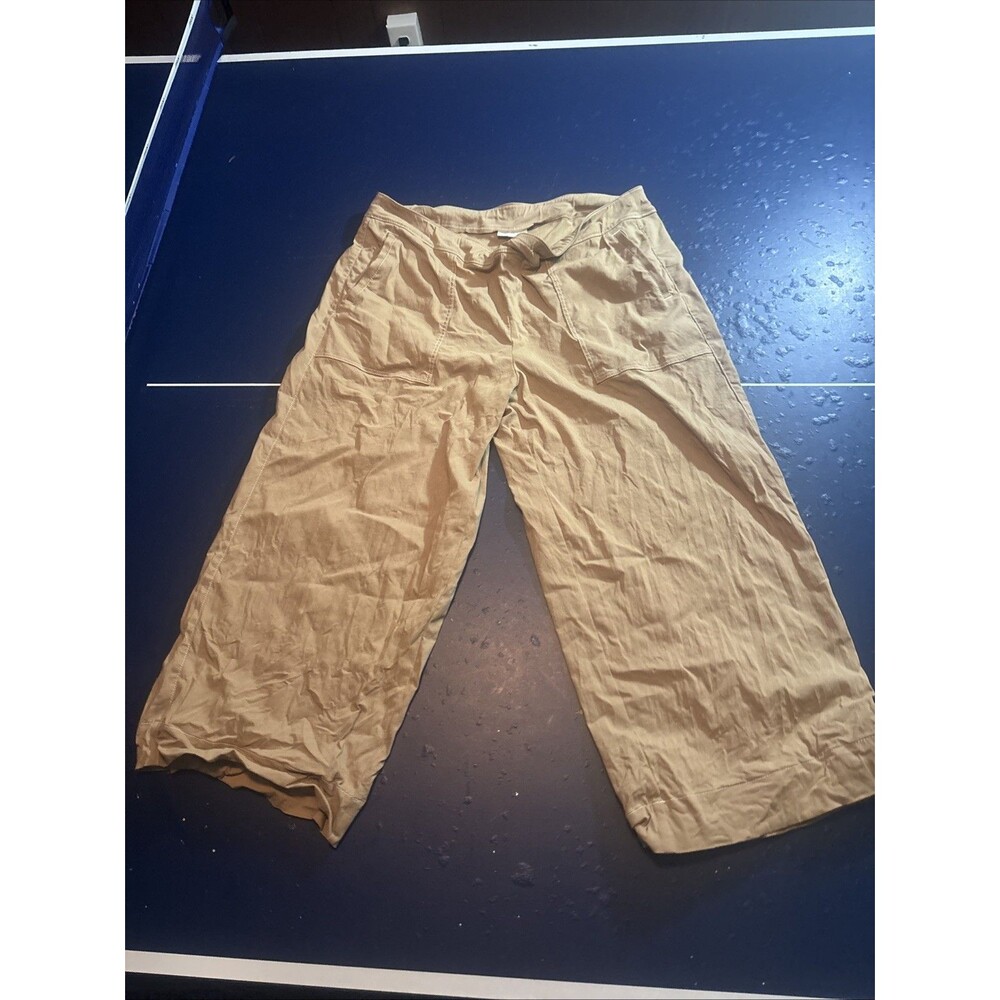 Chico’s Pants Sz 3.5 R Khaki Pull On Mid Rise Dress Pant